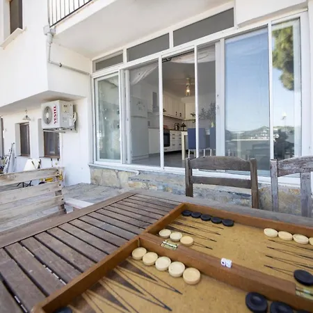 Gorgeous With Shared Pool In Villa