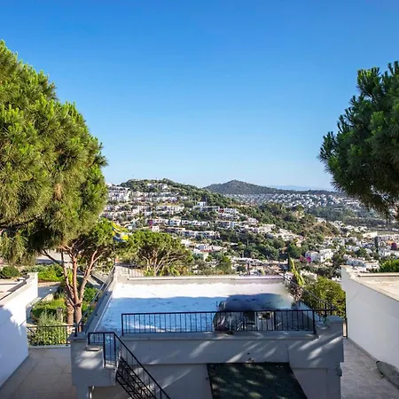 Gorgeous With Shared Pool In Vila Gumusluk