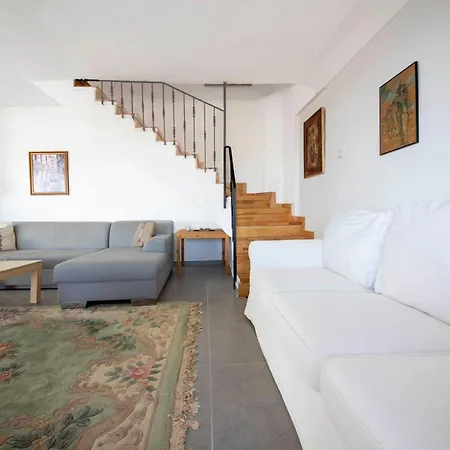 Gorgeous With Shared Pool In Vila Gumusluk